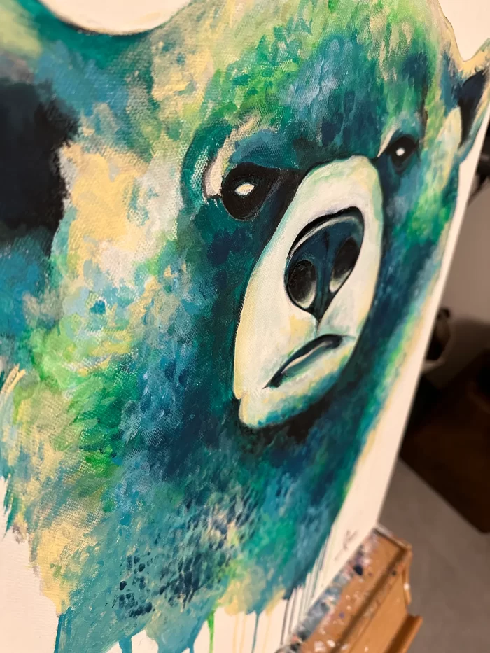 Abstraktes Bärenportrait in Grün mit Rahmen – Bild 5
