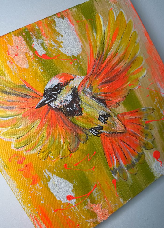 Fliegender Vogel im Sommerlicht – Bild 4