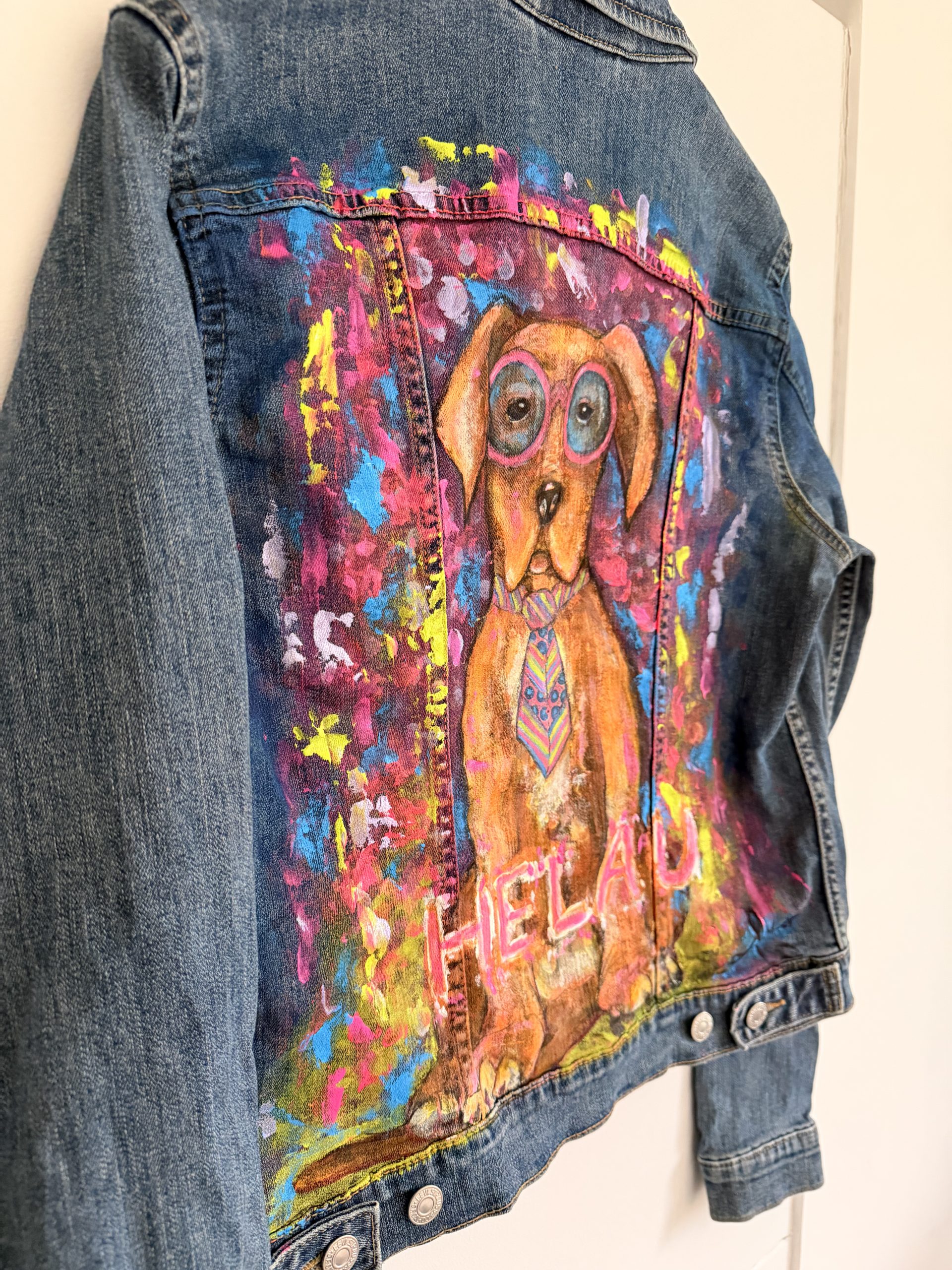 Denim Jeansjacke mit Hund in Farbe – Bild 6