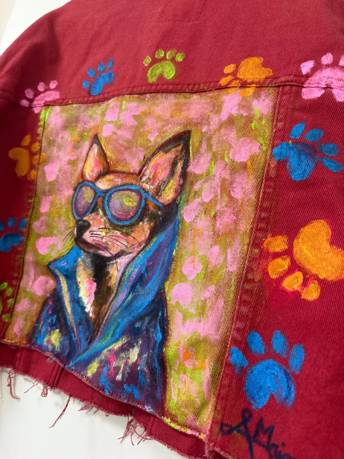 Rote Kurz-Jeansjacke mit Partyhund – Bild 4
