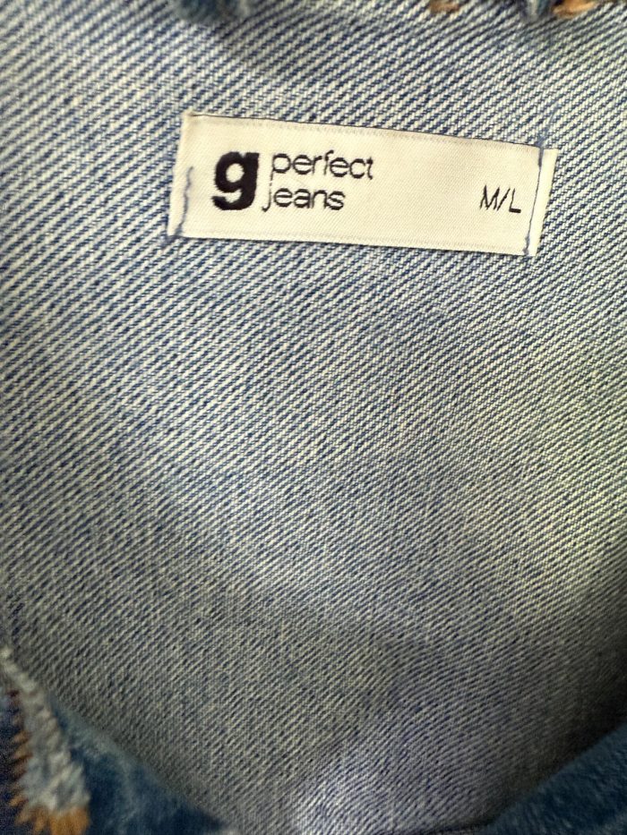 Denim Kurz-Jeansjacke mit Waschbär – Bild 4