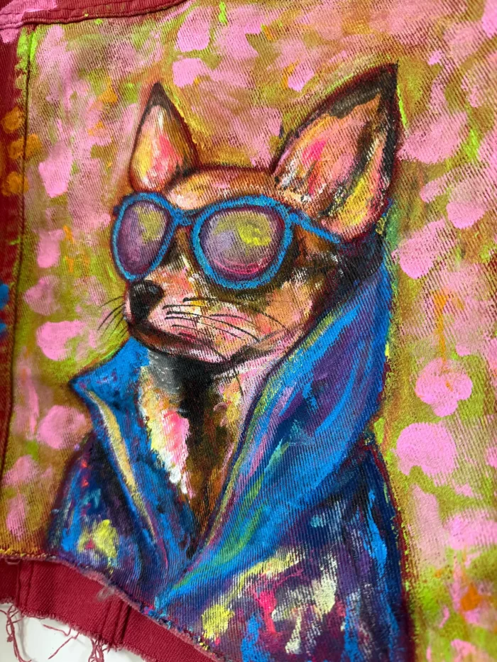 Rote Kurz-Jeansjacke mit Partyhund – Bild 2