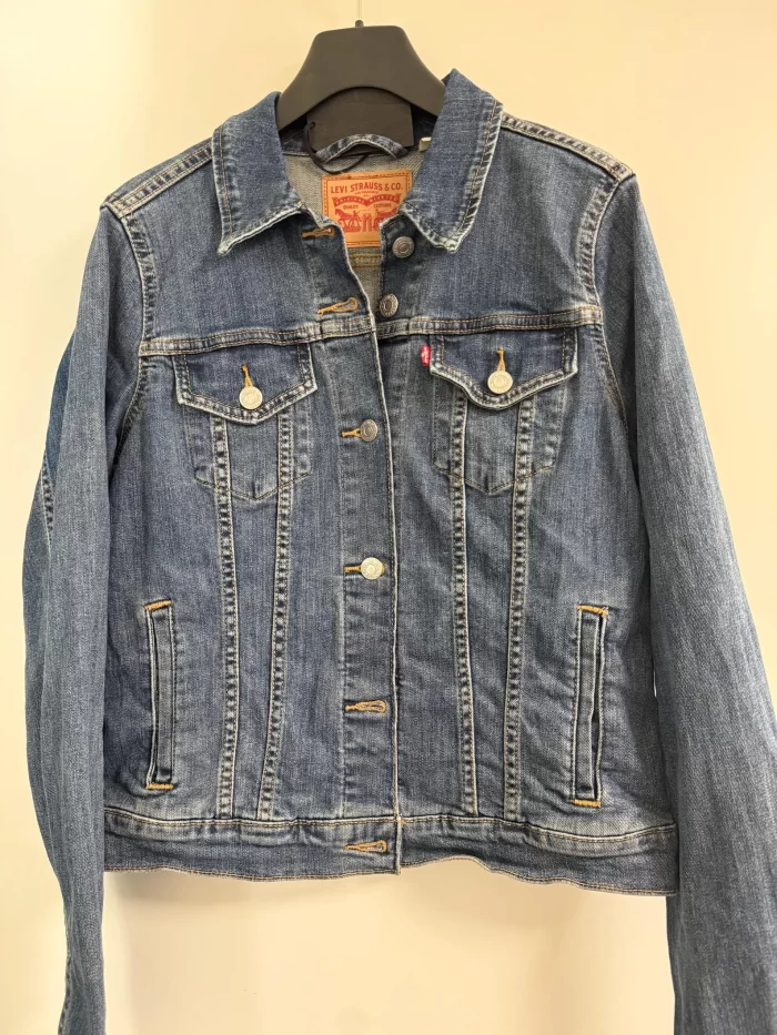 Denim Jeansjacke mit Hund in Farbe – Bild 4
