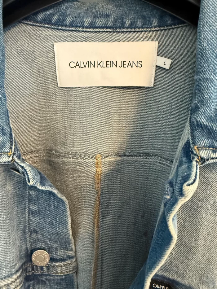 Kurz-Jeansjacke mit bunter Eule – Bild 5