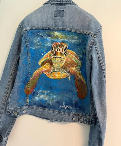 Denim Jeansjacke mit Schildkröte