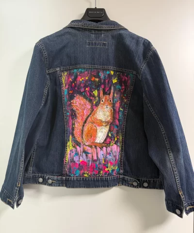 Dark Denim Jeansjacke mit Eichhörnchen