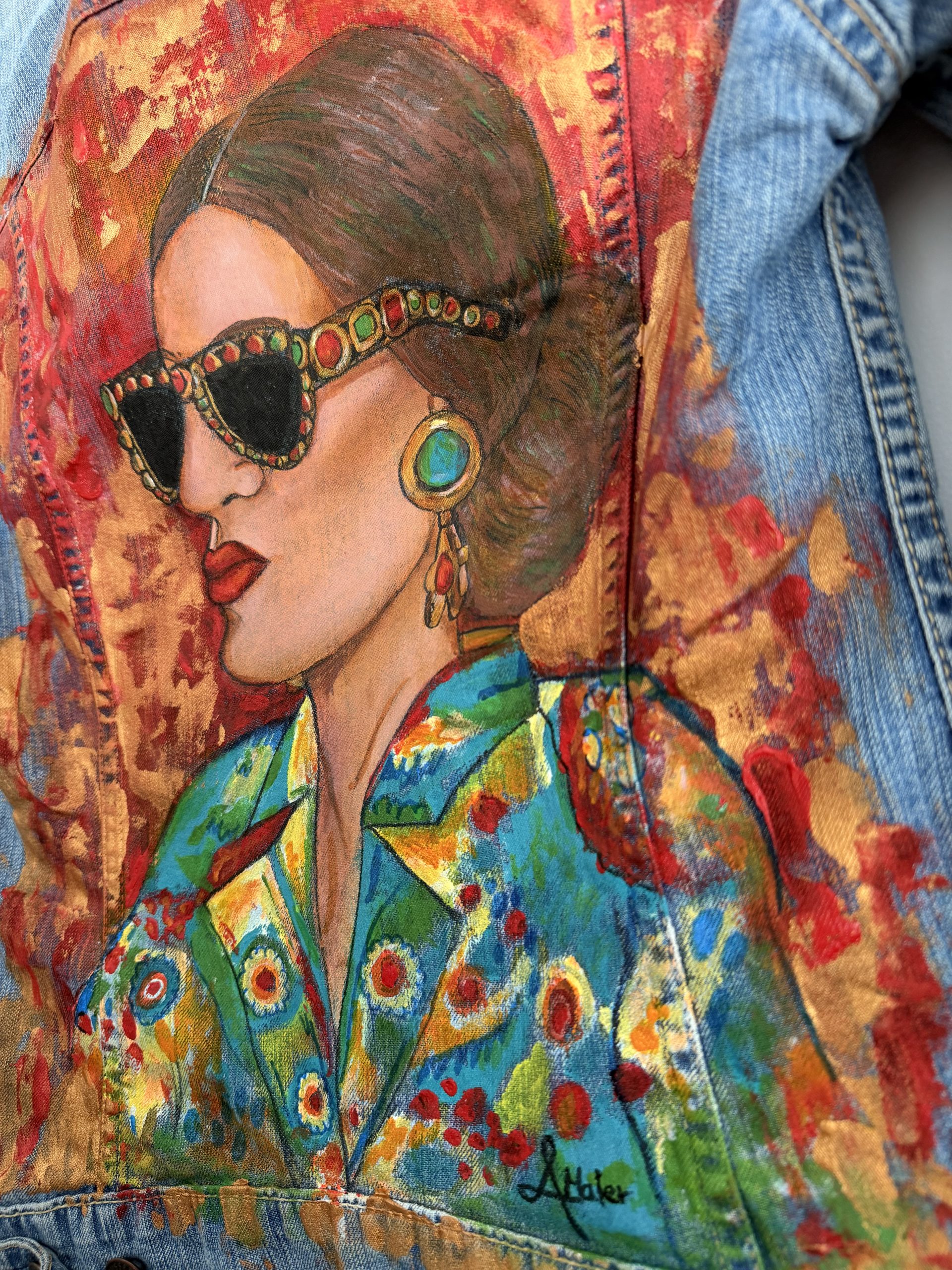 Helle Levis Jeansjacke mit Fashionlook – Bild 4