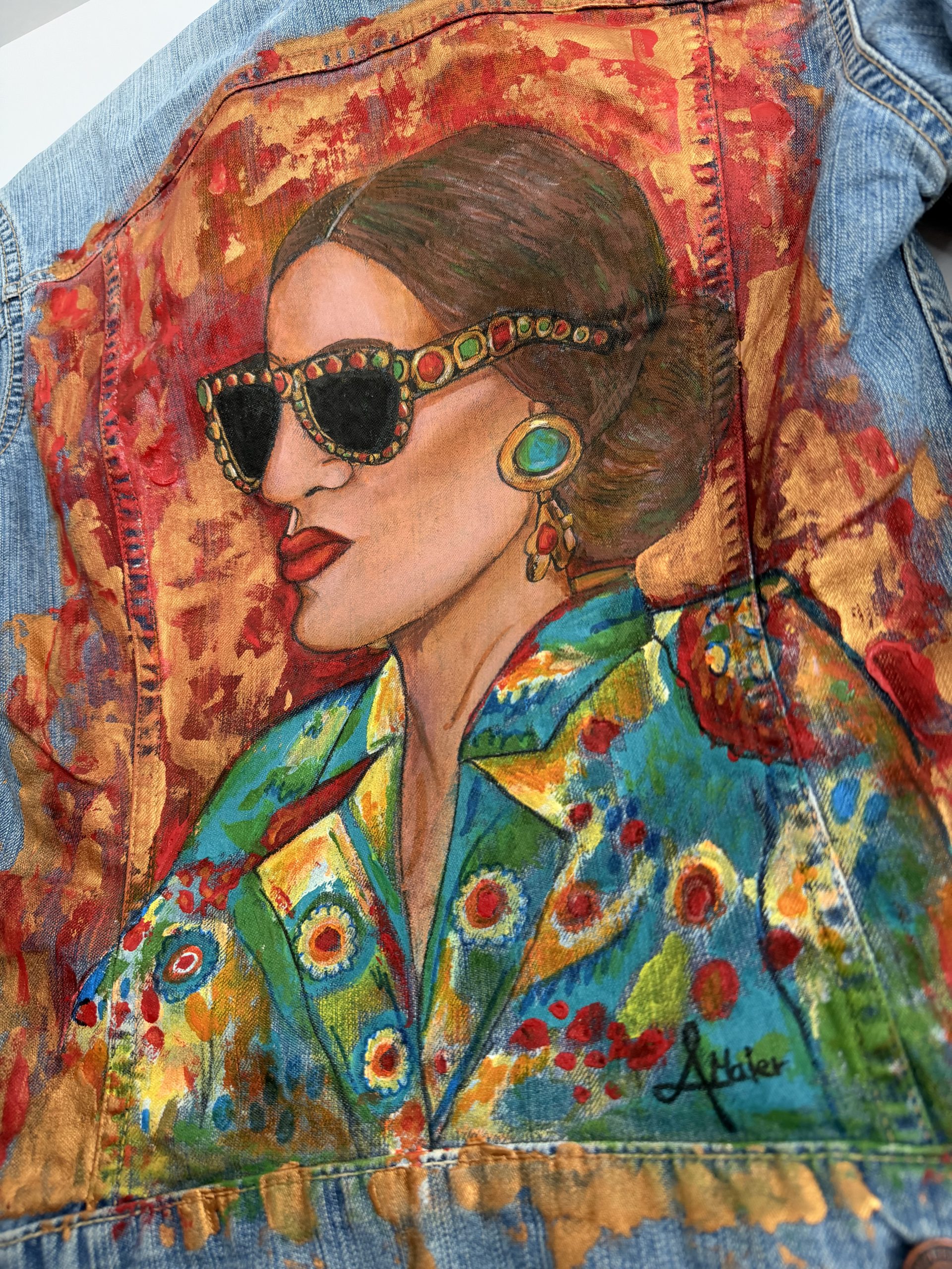 Helle Levis Jeansjacke mit Fashionlook – Bild 7