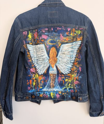 Stylische Levis Jeansjacke mit Engelpower